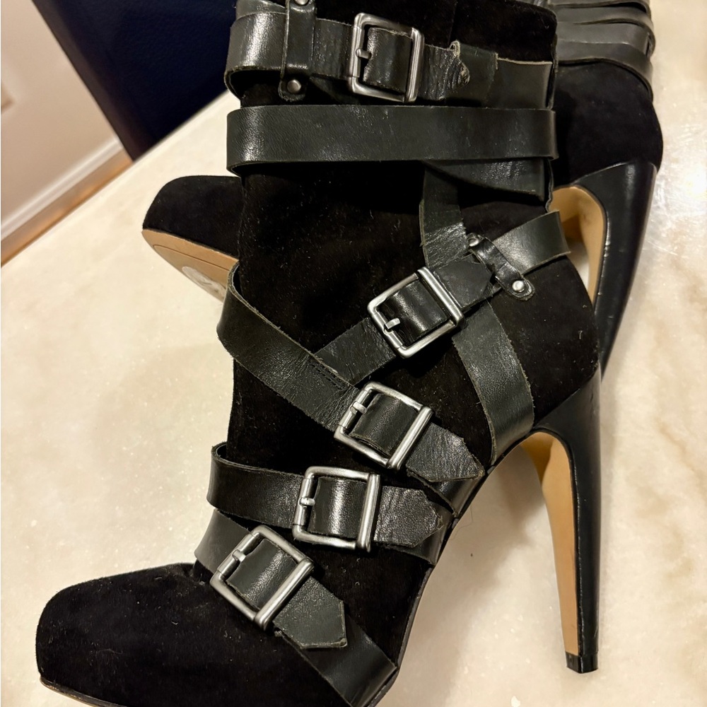 EUC Sam Edelman Kenny black suede booties sz 7